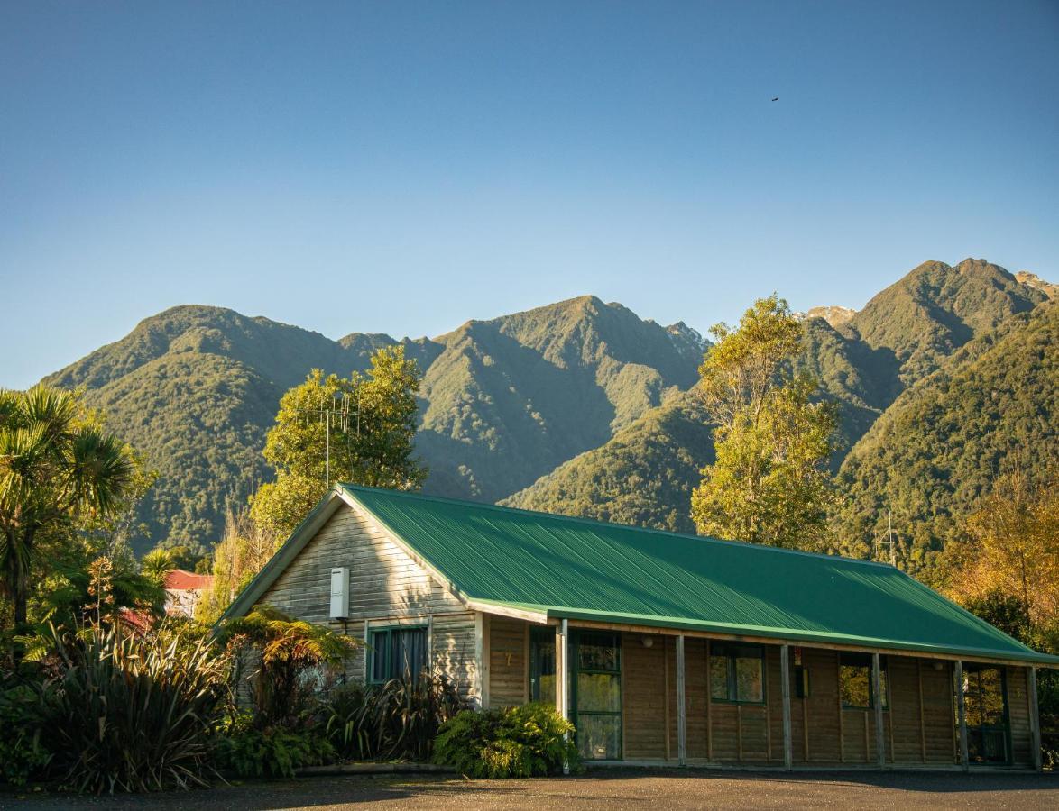 Rainforest Motel Fox Glacier Exteriér fotografie
