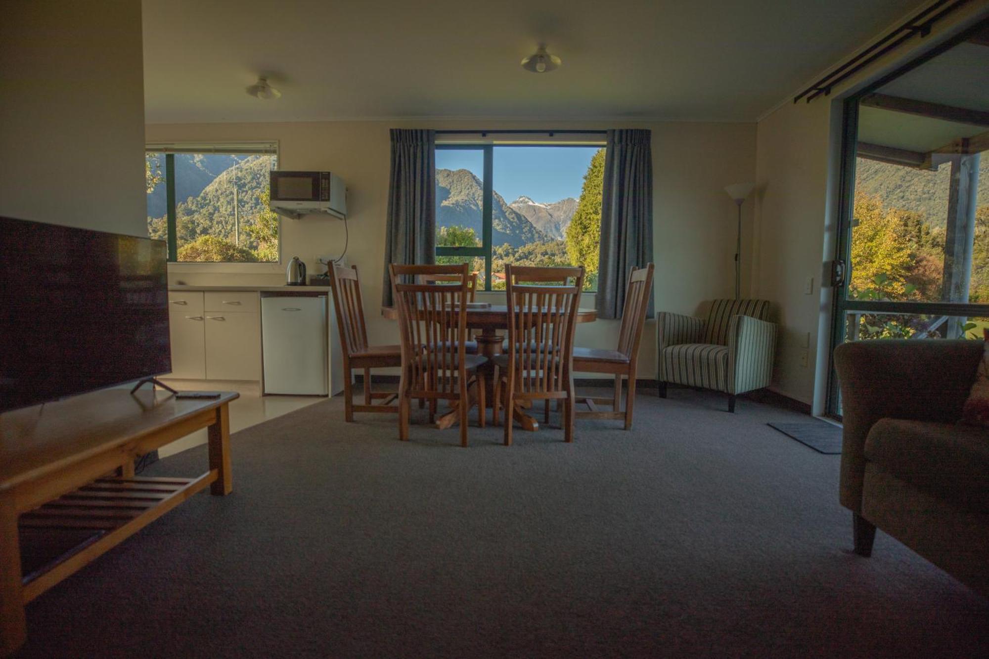 Rainforest Motel Fox Glacier Exteriér fotografie