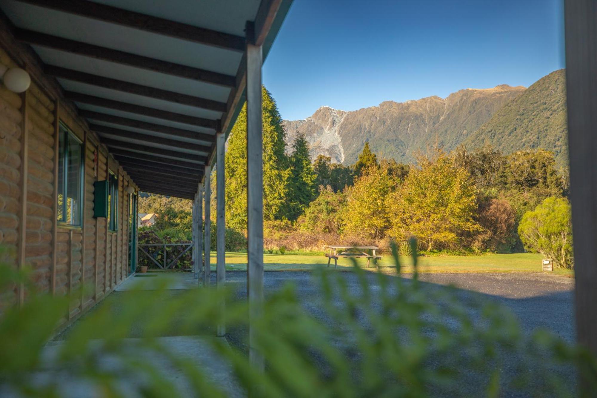 Rainforest Motel Fox Glacier Exteriér fotografie